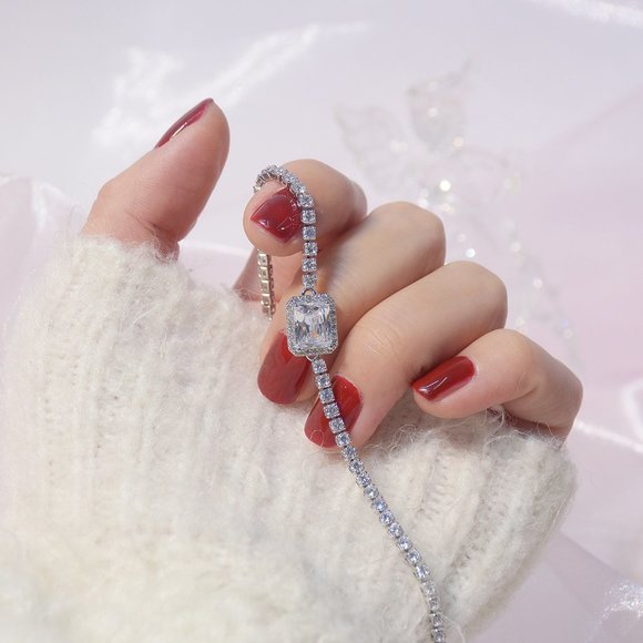 NEW 14K Yellow Gold Plated Diamond Halo Bracelet - Picture 4 of 7